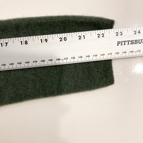 CHARTER CLUB Sweater L Green V-Neck 2-Ply Cashmere Long Sleeve Ribbed Trim - Picture 6 of 6